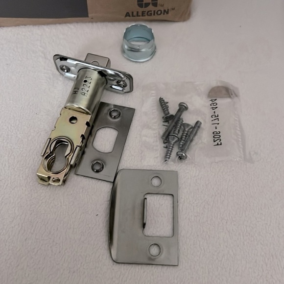 Schlage F10 BWE 618 GSN Bowery Passage Knobset Greyson Rosette Polished Nickel - Picture 6 of 10